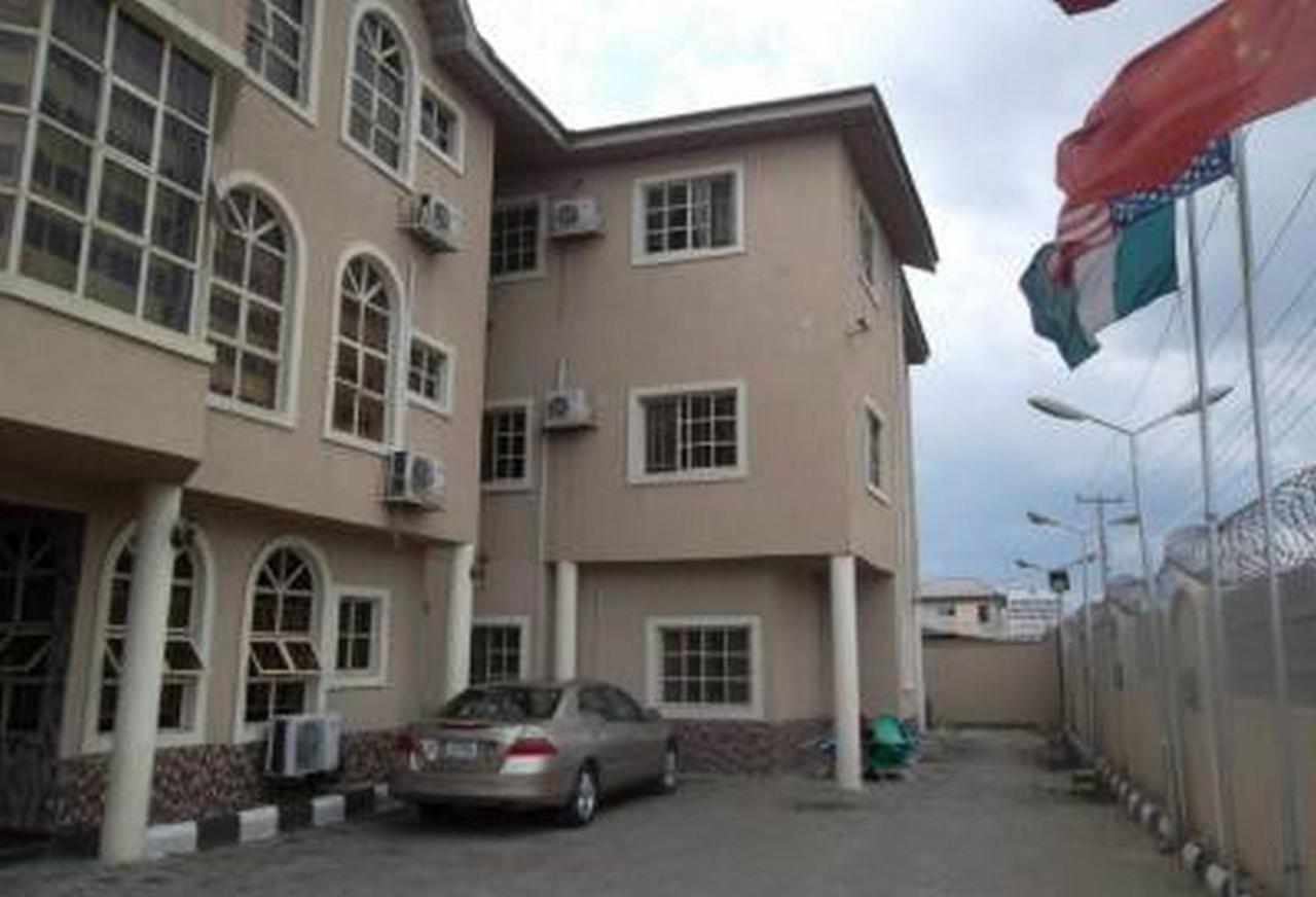 Room In Lodge - Clen-Phil Hotels And Suite Port Harcourt Exterior photo